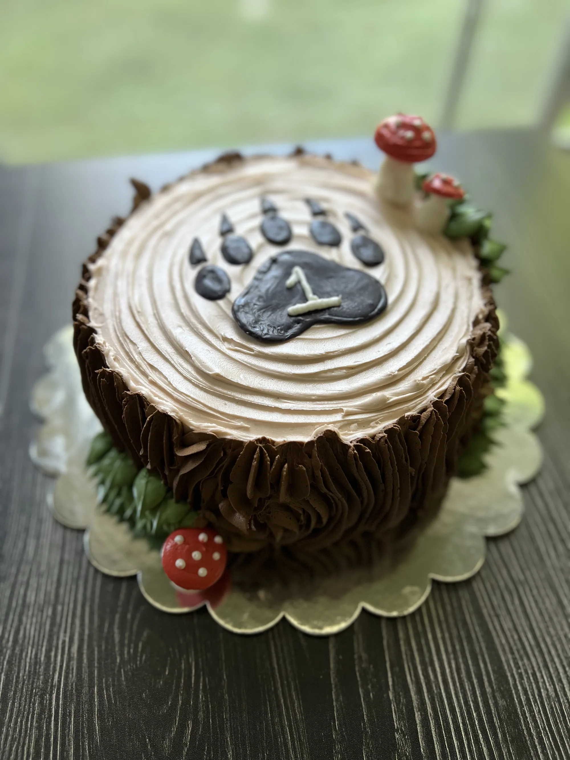 Themed gluten-free tree-stump birthday cake